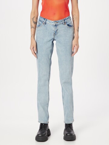 Monki Regular Jeans in Blauw: voorkant