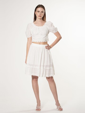 Jupe 'Broderie' Influencer en blanc