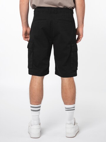 Sublevel Loosefit Shorts in Schwarz