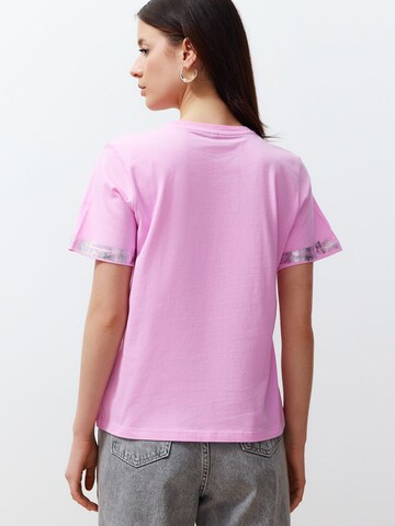 Trendyol T-Shirt in Pink