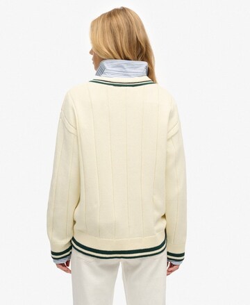 Pull-over 'Cricket Club Jumper' Superdry en blanc