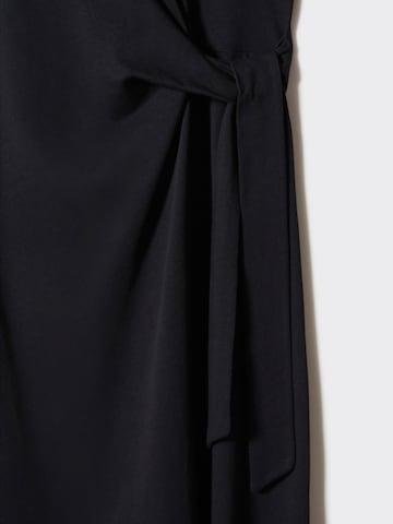 MANGO Obleka 'FERTINA' | črna barva