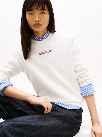 Sweat-shirt 'ESS' Tommy Jeans en blanc