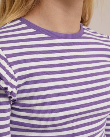 T-Shirt WE Fashion en violet