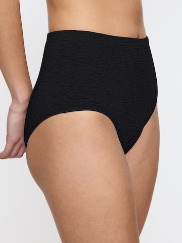 TRIUMPH Slip ' Beauty Layers ' in Black