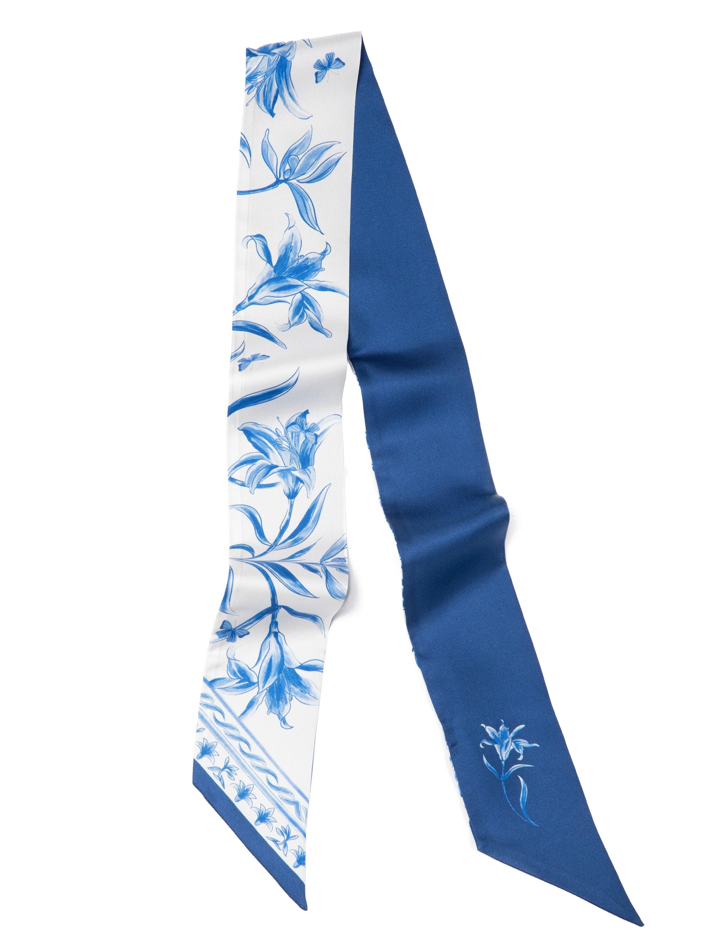 MayTree Sjaal 'Seidenbandeau Twillseide beidseitig, Taglilie 7 x 116 cm' in Blauw: voorkant