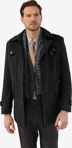 Youthup Winter Coat in Black: front