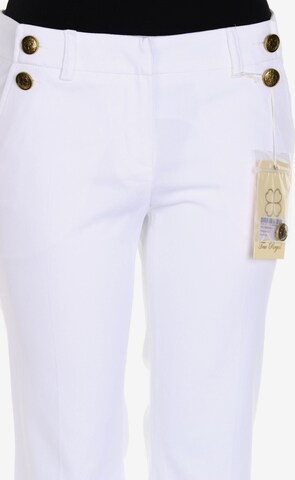 True Royal Shorts in M in White