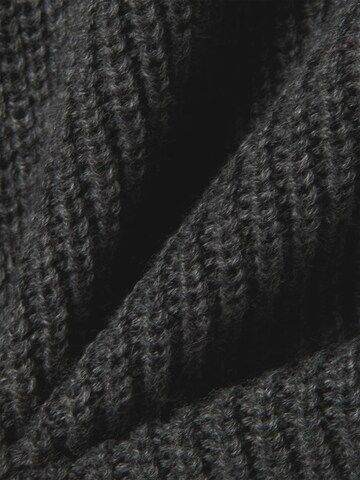 Marie Lund Pullover in Schwarz