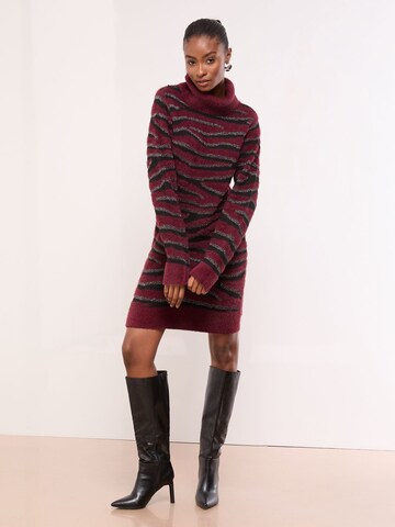 Rochie tricotat de la Lipsy pe roșu