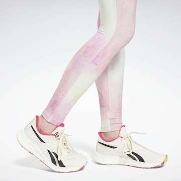 Reebok Sport Skinny Športové nohavice 'Distorted Film' - ružová