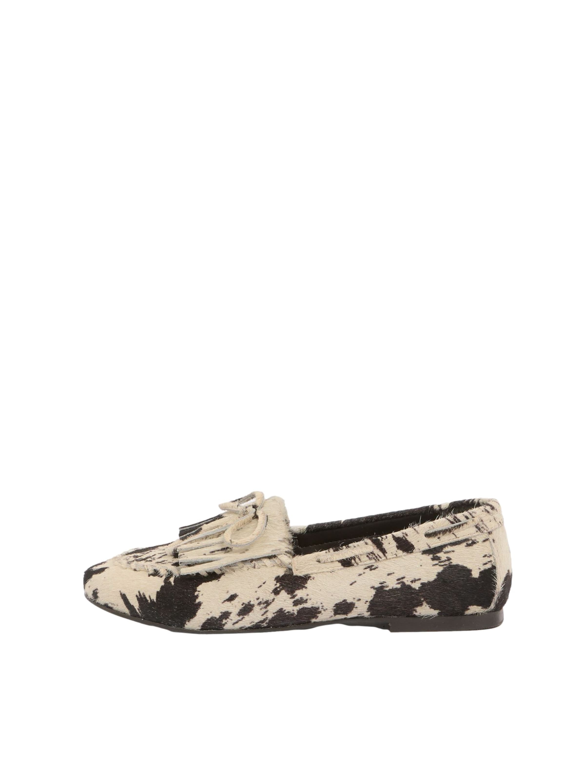 Papuci de casă de la love & roses pe bej: față