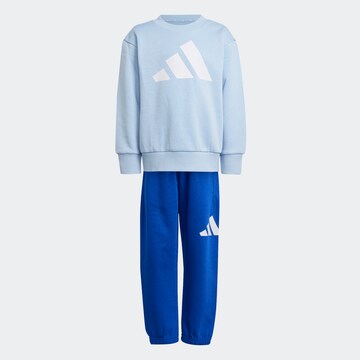 ADIDAS SPORTSWEAR Strój treningowy 'Essentials' w kolorze niebieski: przód