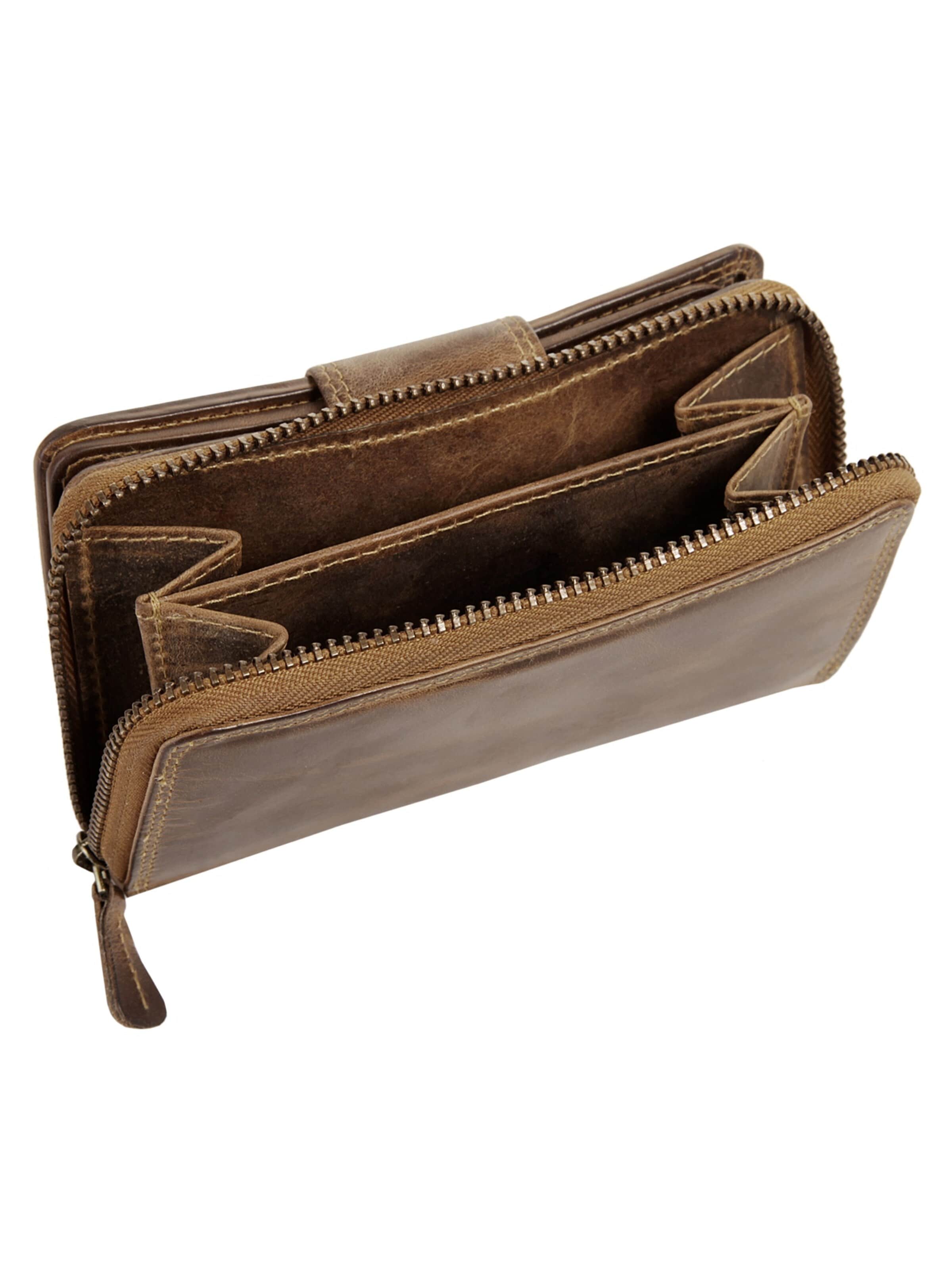 Bagan Wallet in Brown