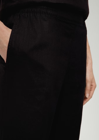 Wide leg Pantaloni di s.Oliver in nero