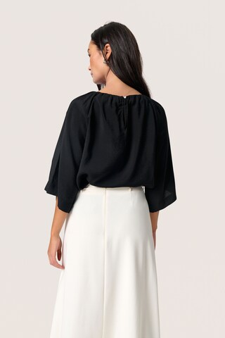 SOAKED IN LUXURY Blouse 'Leodora' in Black
