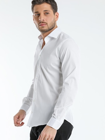 7Camicie Slim fit Zakelijk overhemd 'Firenze Essentials Poplin Stretch Man Shirt White' in Wit