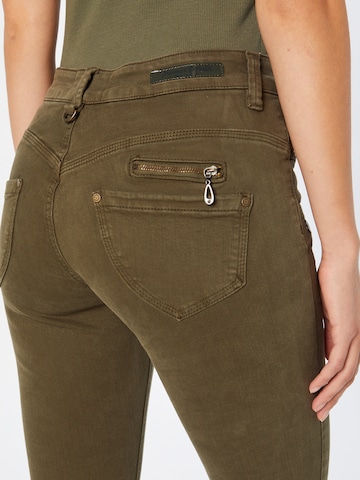 Coupe slim Pantalon 'Alexa' FREEMAN T. PORTER en vert