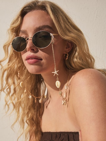 Next Brillenkette in Gold