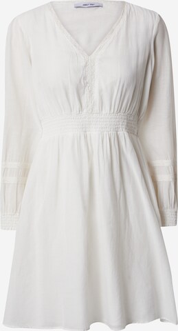 Robe 'Thea' ABOUT YOU en blanc : devant