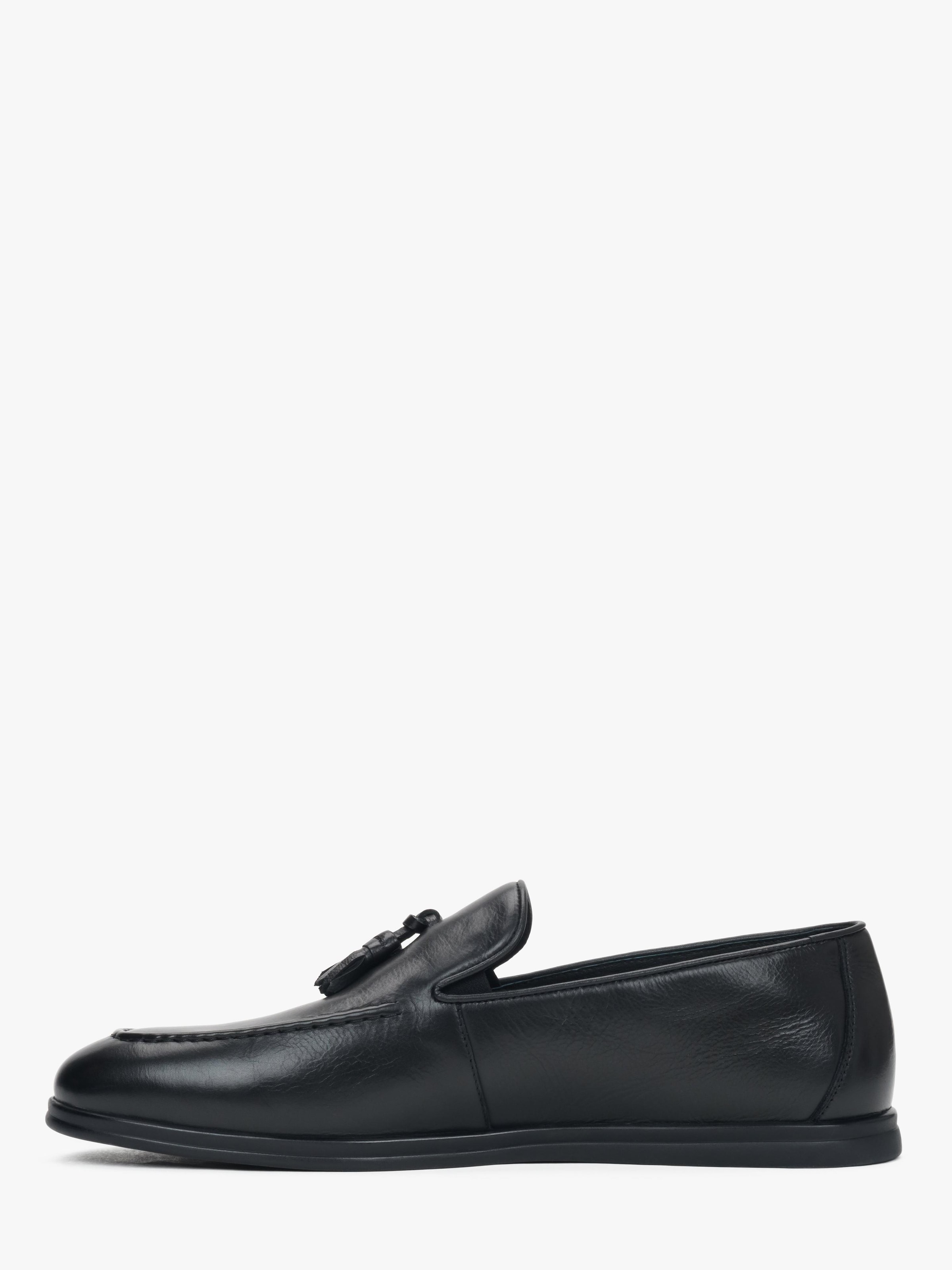 Estro Moccasins '01-2555' in Black