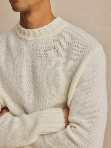 DAN FOX APPAREL Sweater 'Neo' in White