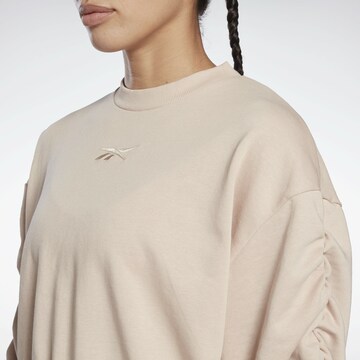 Reebok Sportief sweatshirt in Beige