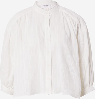 Brava Fabrics Blouse in White: front