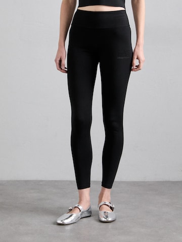 EA7 Emporio Armani Skinny Legíny - Čierna: predná strana
