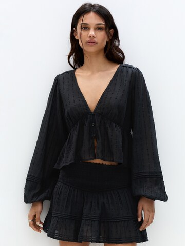Pull&Bear Blouse in Zwart: voorkant