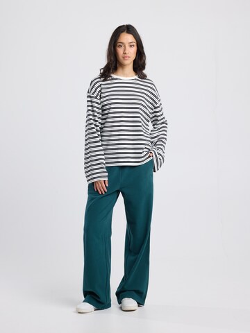 Loosefit Pantalon fonctionnel America Today en vert