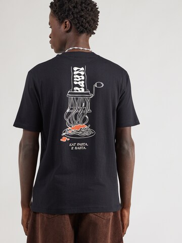 NAPAPIJRI Тениска 'S-SOL' в черно: отпред