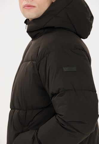 Virtus Between-Season Jacket 'Mackey' in Black