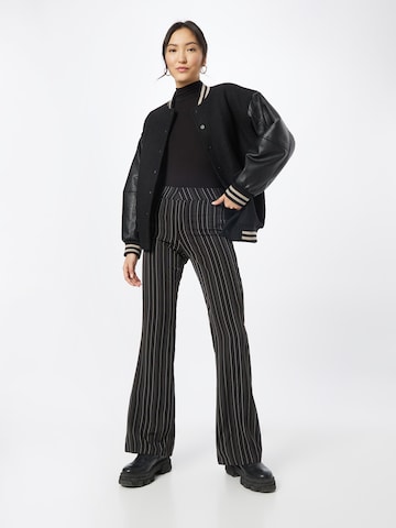 Daisy Street Flared Broek in Zwart