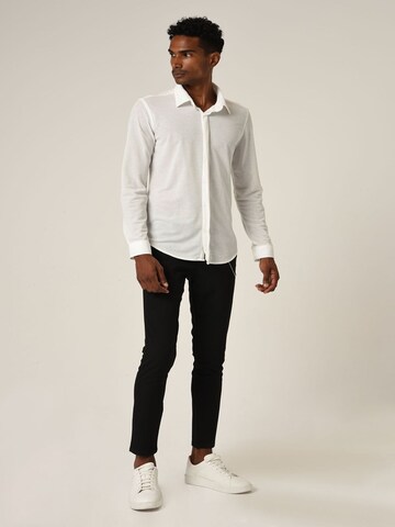 Antioch Slim fit Πουκάμισο σε λευκό: μπροστά