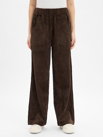 Marie Lund Wide Leg Hose in Braun: Vorderseite