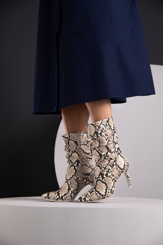 Aniston Ankle Boots in Beige: front
