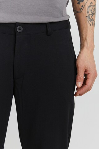 11 Project Regular Chino Pants in Black