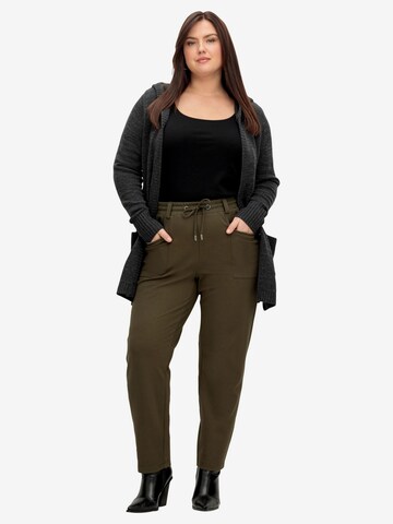 SHEEGO Slim fit Trousers in Green