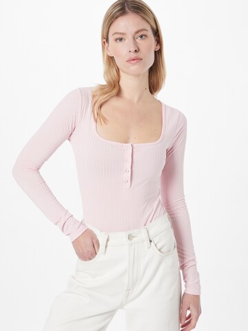 In The Style Shirt Bodysuit 'BILLIE FAIERS' in Pink: front