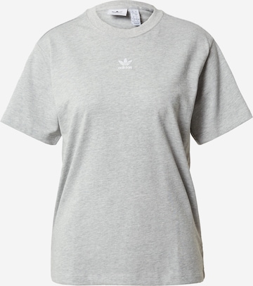 ADIDAS ORIGINALS T-shirt 'Adicolor Essentials' i grå: framsida