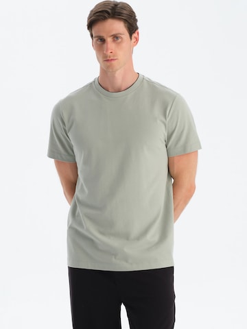 Dagi Shirt in Groen: voorkant