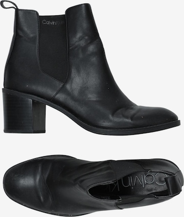 Calvin Klein Stiefelette 39 in Schwarz: Vorderseite