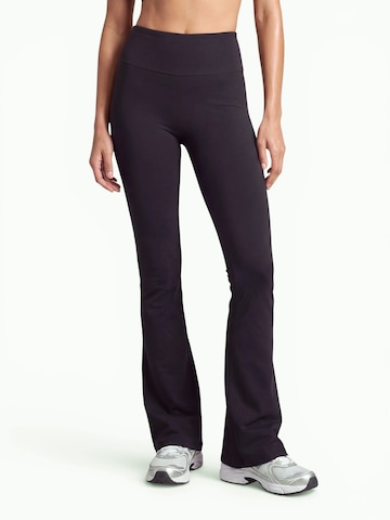 V!BE STUD!OS Skinny Leggingsit värissä musta: etupuoli