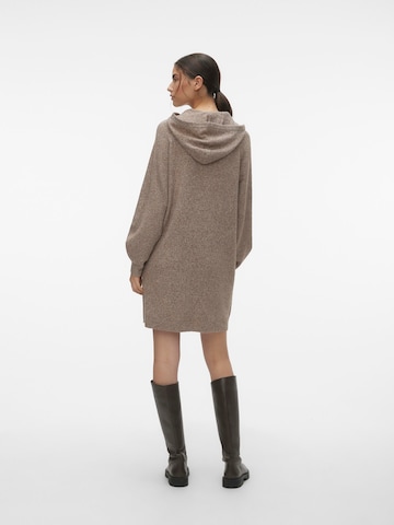 VERO MODA Knitted dress 'DOFFY' in Brown