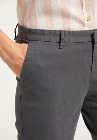 Coupe slim Pantalon chino DreiMaster Vintage en gris