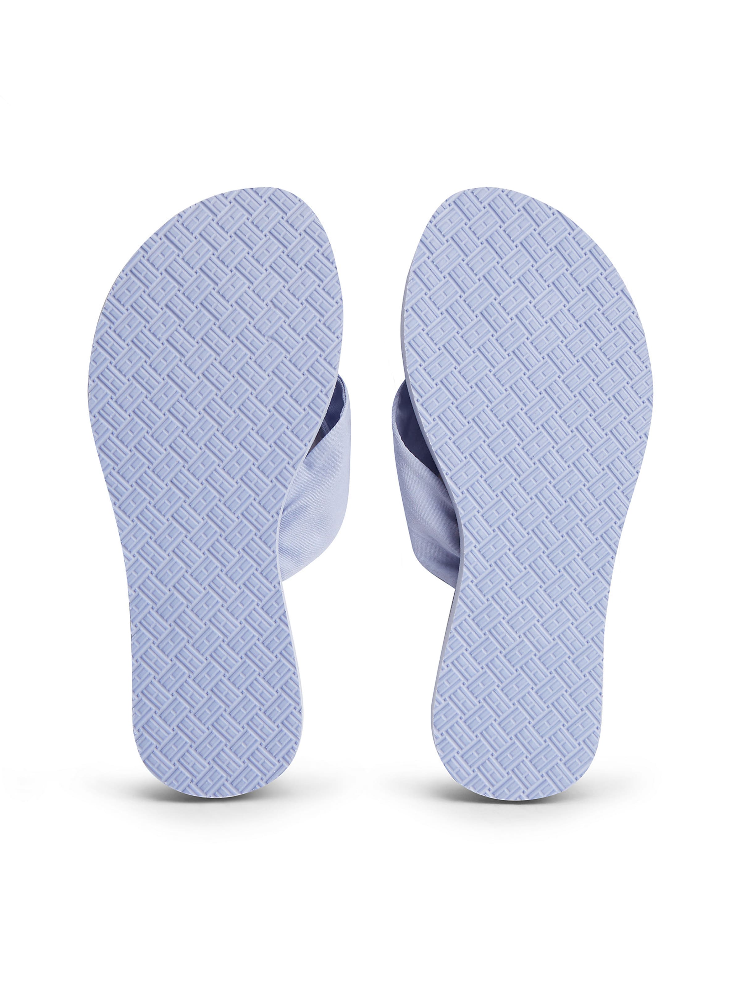 TOMMY HILFIGER T-bar sandals in Blue