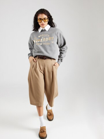 Sweat-shirt 'Luxe' Superdry en gris