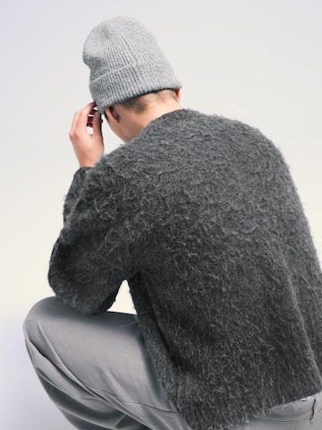 Pull-over Bershka en gris