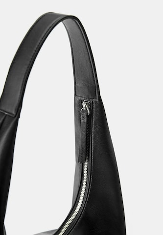 Pull&Bear Shopper in Black